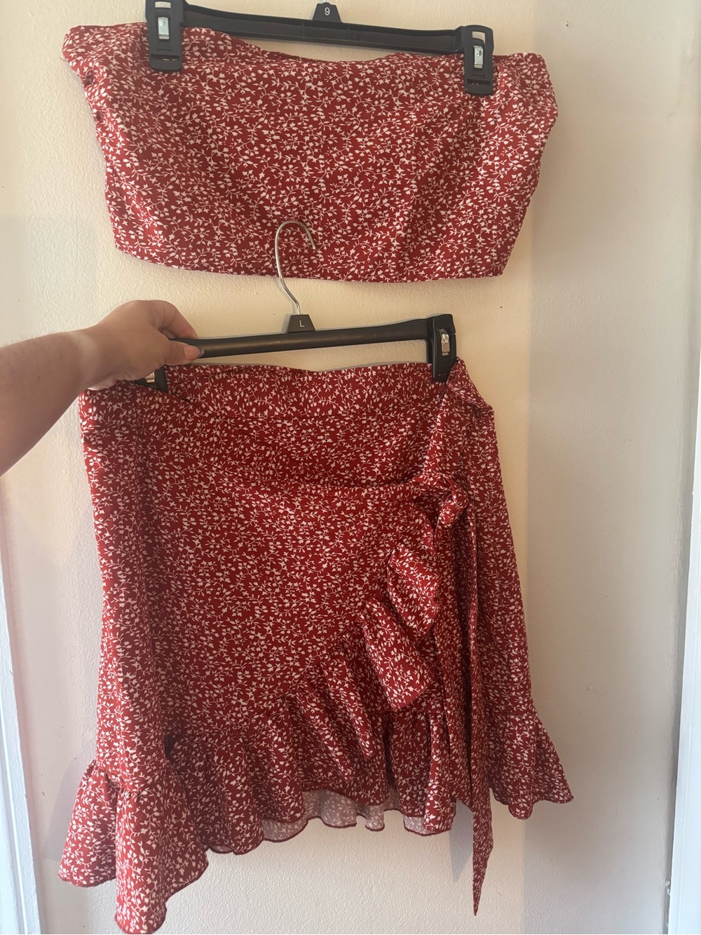SHEIN Red Floral Ruffle Wrap Mini Skirt